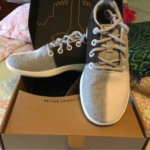 ALLBIRDS colorblock Wool Runners size 8
